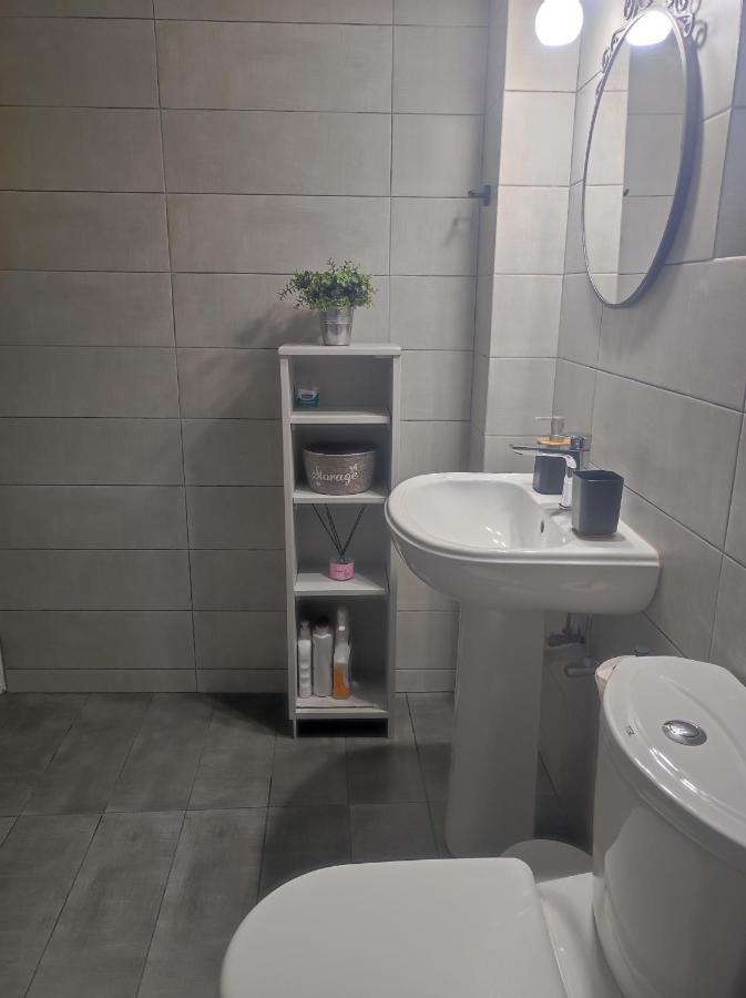 Cozy And Friendly Flat In Nafplio Apartment ภายนอก รูปภาพ