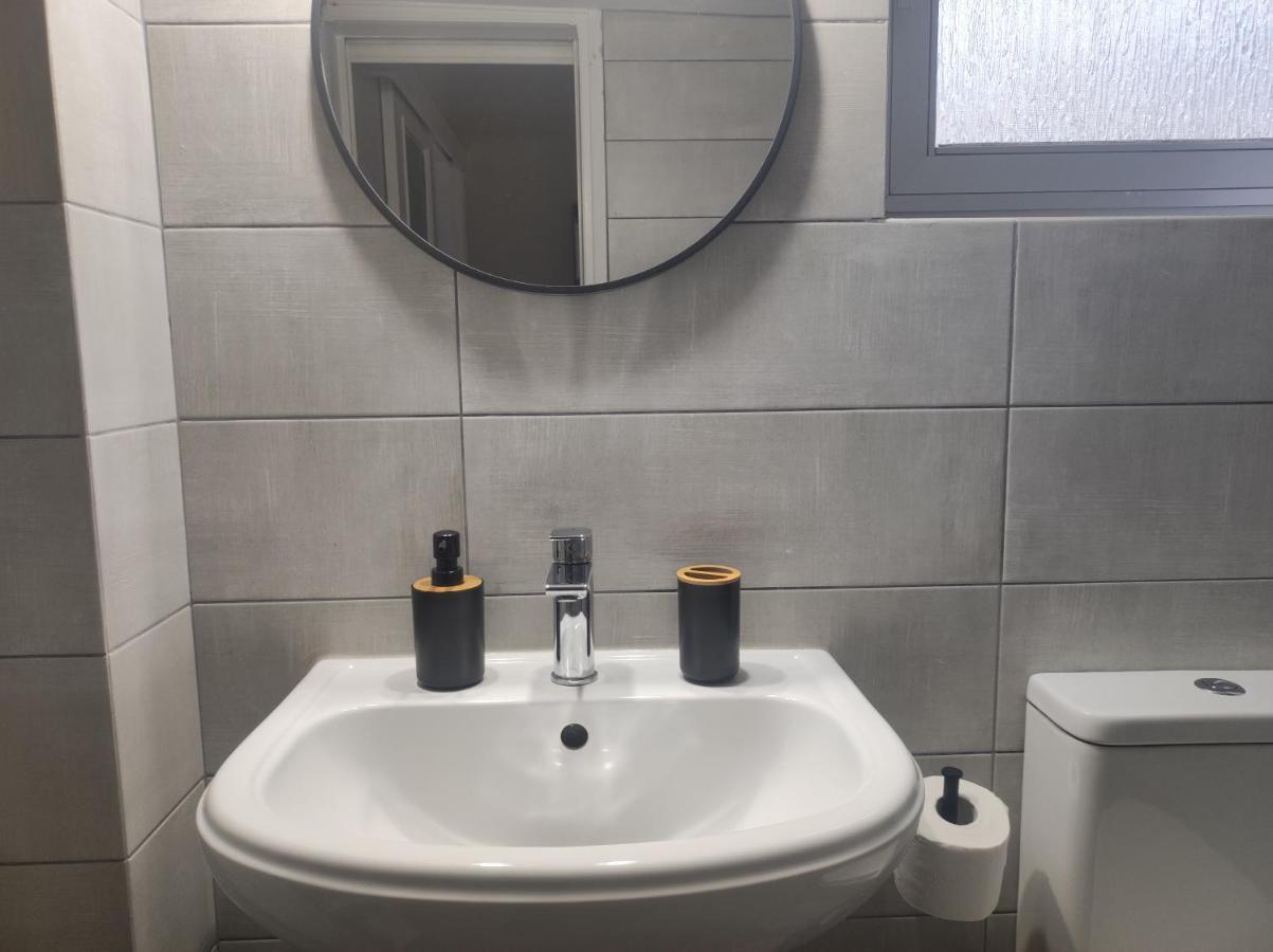 Cozy And Friendly Flat In Nafplio Apartment ภายนอก รูปภาพ